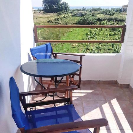 Voula Accommodation Агиос Георгиос Екстериор снимка